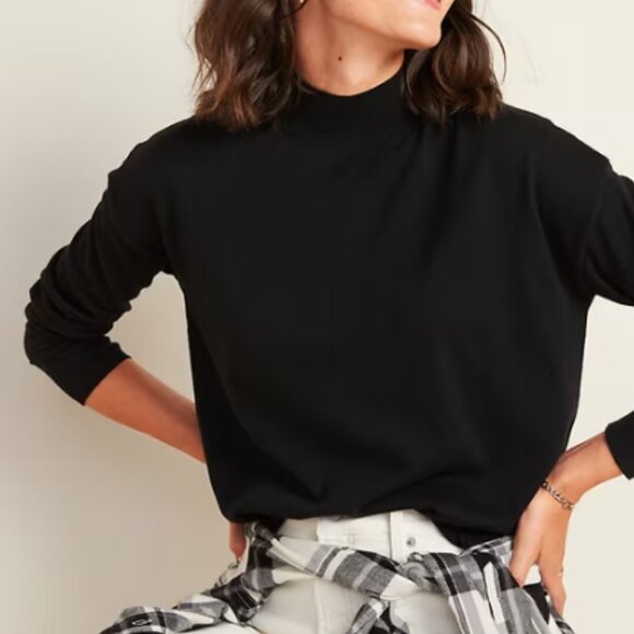 Old Navy Sweaters - Old Navy Black Mock Turtleneck Sweater